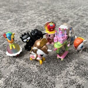 Tokidoki Lot Of 7  Hello Kitty & Friends Swan After Dark Fast Food Besties Mixed